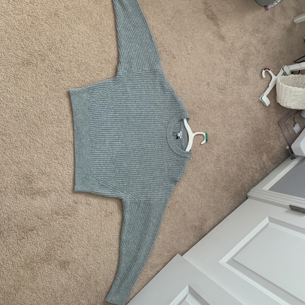 grey ribbed sweater